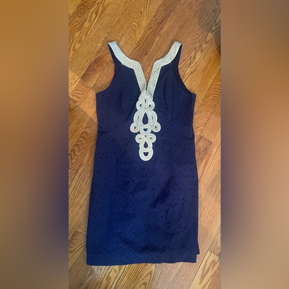 Lilly Pulitzer Navy and Gold dress.